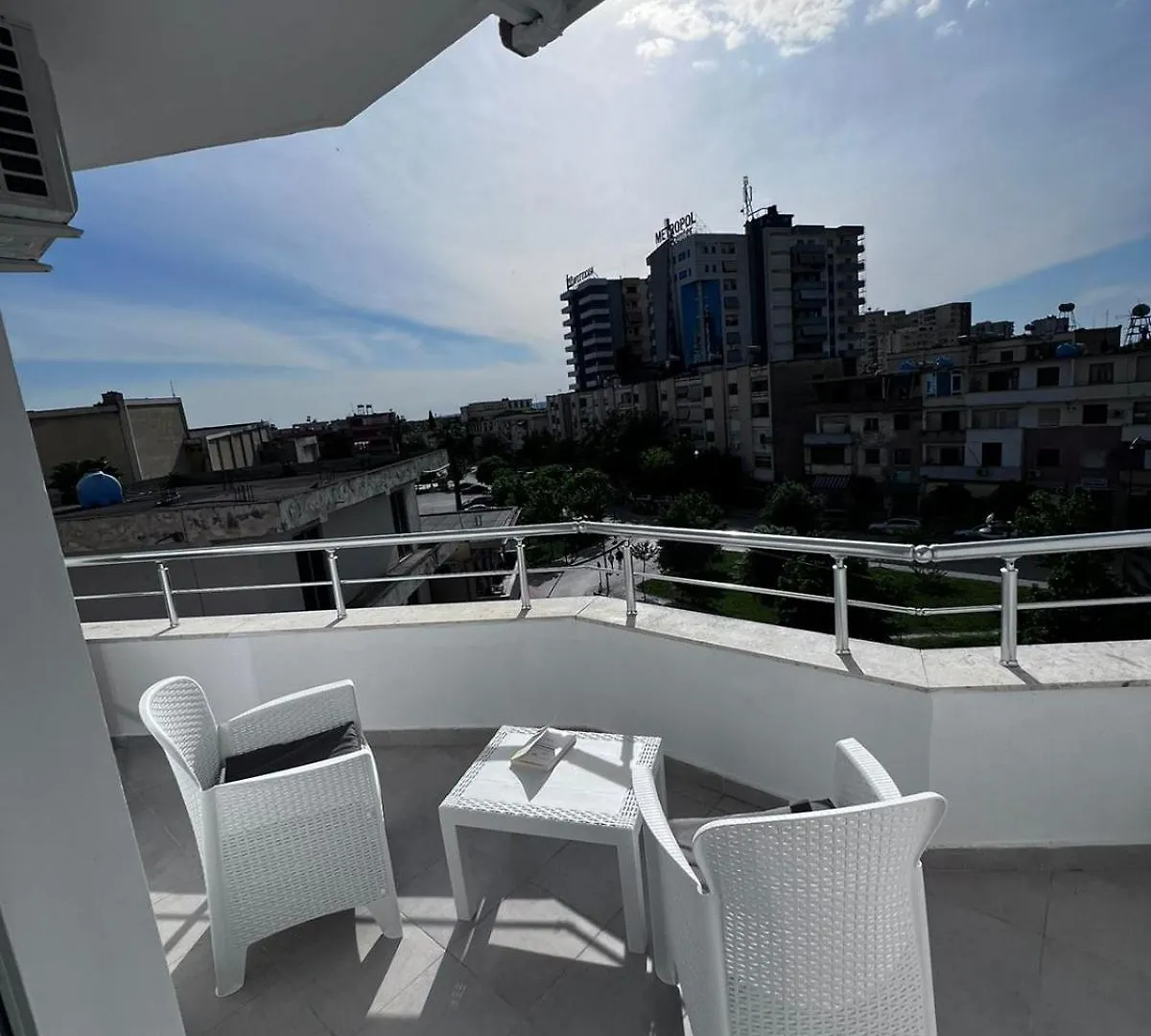 Prime Luxury Apartments Lushnje 0*,